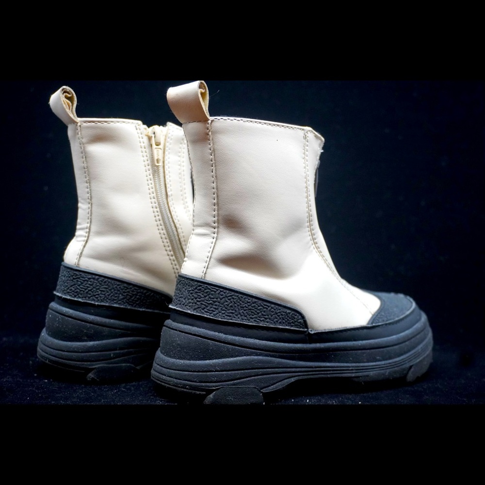 Zara Toddler Boots; Size 11c; Gently used